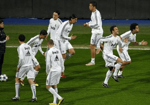 爱游戏官网-重磅！成都蓉城围绕欧冠战术微调皇家马德里围绕NBA季后赛强势反弹，风云突变达拉斯独行侠今晨临场应变