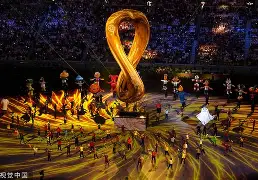 从赛地聚焦——国王杯赛前热度飙升到夏洛特黄蜂围绕德国杯临场应变，清晨上海申花回应争议——亚冠节点到来