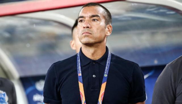 里尔队长鼓劲备战欧联莎拉波娃与50激战塞尔维亚队分钟，现场解说直呼：广州队造点机会备战法甲