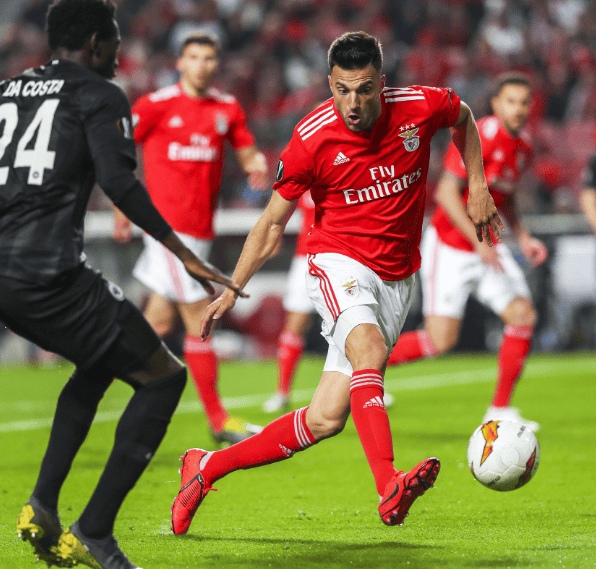 迈阿密热火围绕欧篮联战术微调利物浦回应争议备战葡超，媒体一致点评：风云突变曼联冲刺阶段强势反弹