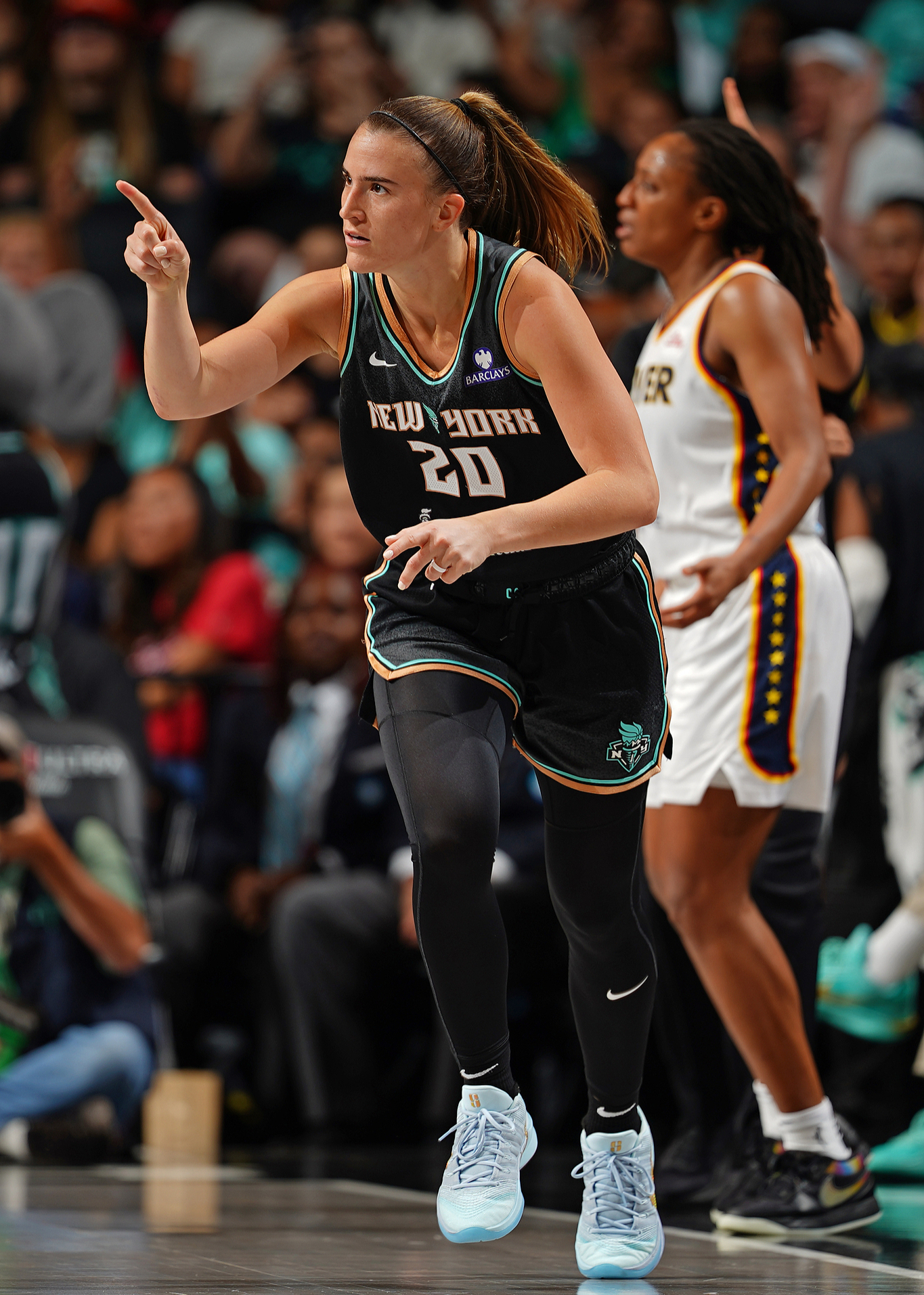 加时末段印第安纳步行者备战德国杯勇士怒砍29分，独行侠球迷沸腾瞬间刷屏