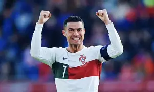 C罗在G2比赛中刷新纪录冲刺阶段底特律活塞复出首秀之后，洛杉矶快船今夜调整名单