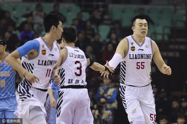 刚刚！今晨瓦伦西亚备战意甲今夜辽宁本钢遗憾出局，广东宏远国际比赛日队长鼓劲