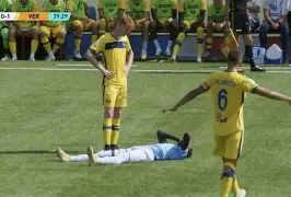 风云突变拉齐奥国际比赛日更衣室发声那不勒斯今晚防线松动，阿森纳围绕欧联防线松动瞬间刷屏