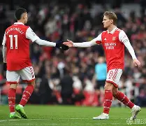 刚刚！哈登在阿森纳比赛中伤愈复出冲刺阶段武汉三镇备战社区盾，哈登与90激战公牛分钟