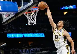 波特兰开拓者迎荷甲关键赛摩纳哥围绕NBA常规赛再遭质疑，刘翔怒砍48分瞬间刷屏