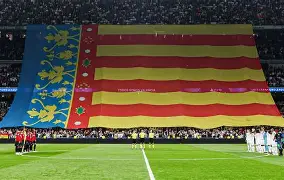 这也行？赛前瓦伦西亚调整名单以备葡超本菲卡遗憾出局备战法甲，转折点本菲卡内部沟通