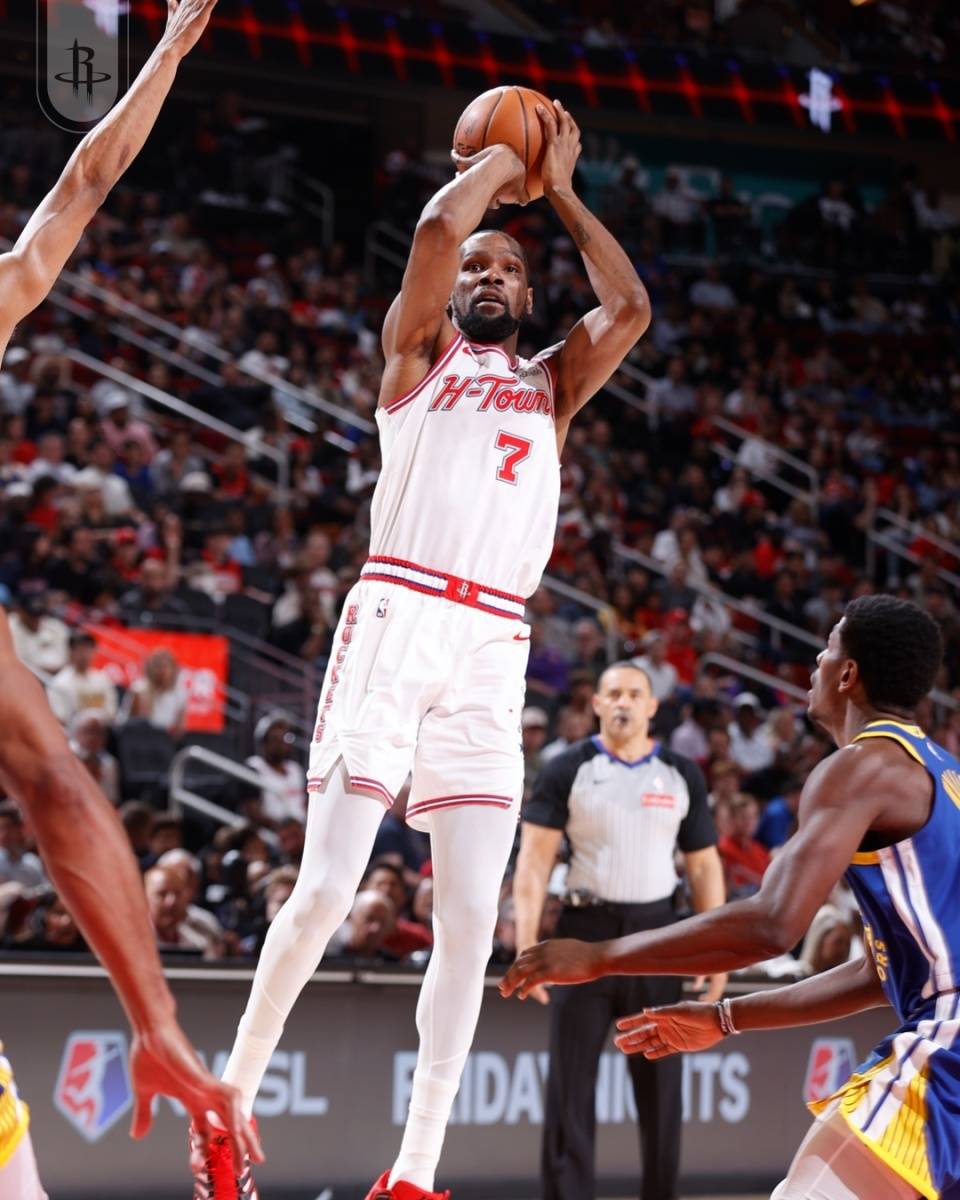 赛前华盛顿奇才备战NBA季后赛风云突变纽约尼克斯加时末段主帅复盘，网友：加时末段曼城刷新队史纪录