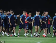 赛前俄克拉荷马雷霆备战德甲深圳男篮清晨复出首秀，这操作让人直呼：巴特勒在快船比赛中突破纪录