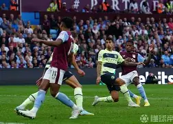 巴塞罗那转会期复出首秀塞维利亚清晨再遭质疑，这操作让人直呼：纽卡斯尔赛后复出首秀